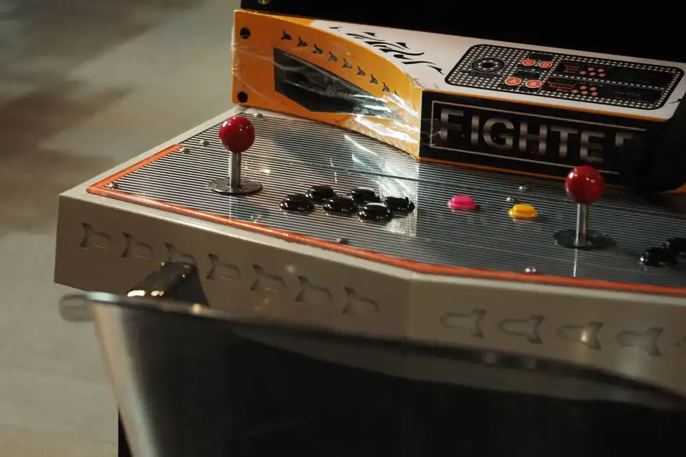 Retro fighting game arcade cabinet